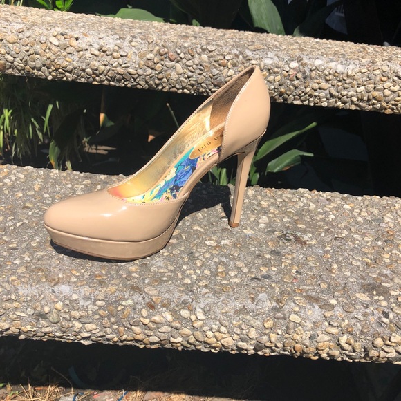 ❌SOLD❌ NEW MaddenGirl Platform Heels - Picture 2 of 4